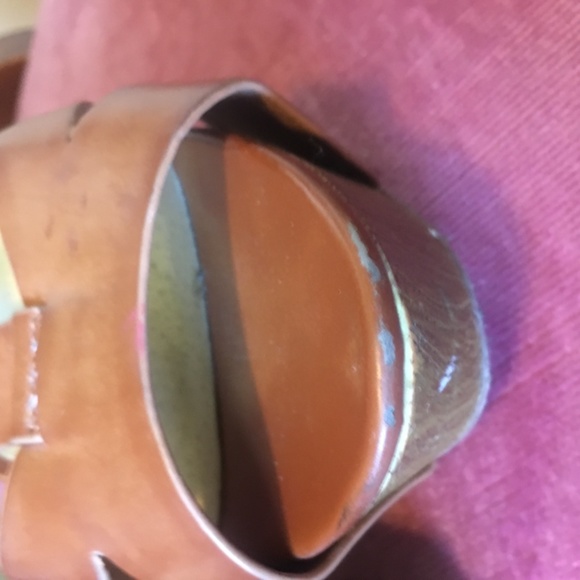 Guess wood wedges. Amazing gorgeous wood heels 😍 - Picture 5 of 5